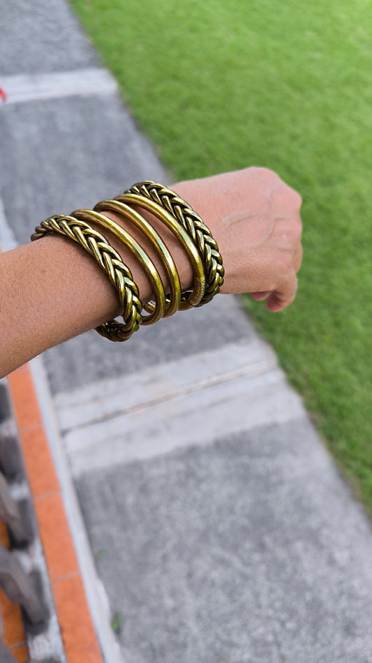 Jonc bouddhiste tressé by Maïa et Zoé